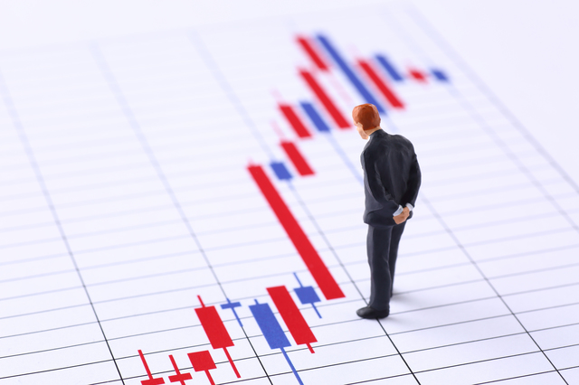 時価ヘッジとは?繰延ヘッジとの違いや仕訳方法、税効果会計についてわかりやすく解説