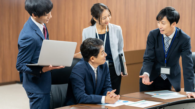 特別損益とは?特別損失と特別利益として計上される具体例とともに解説