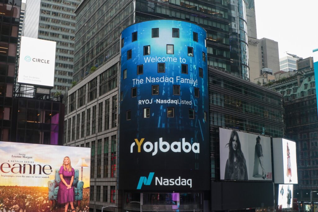 株式会社rYojbaba