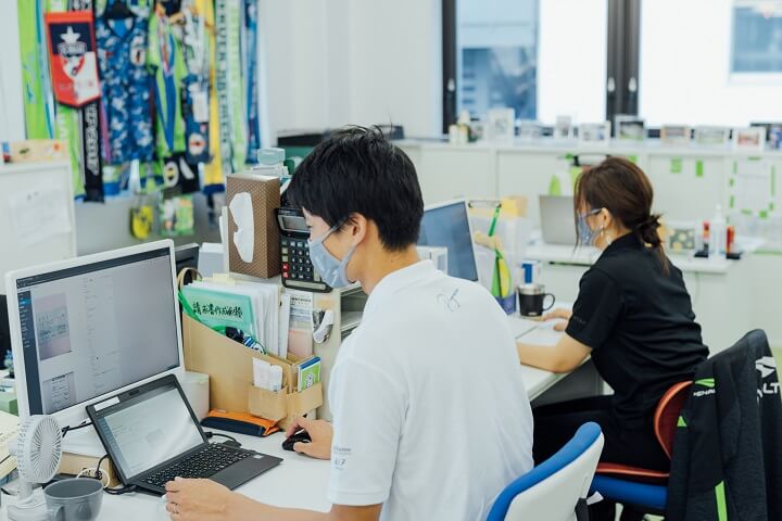 湘南ベルマーレ 経理