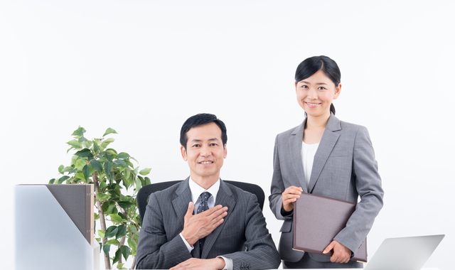 会社設立時か設立後か?税理士に依頼するタイミング・相場・メリットとは