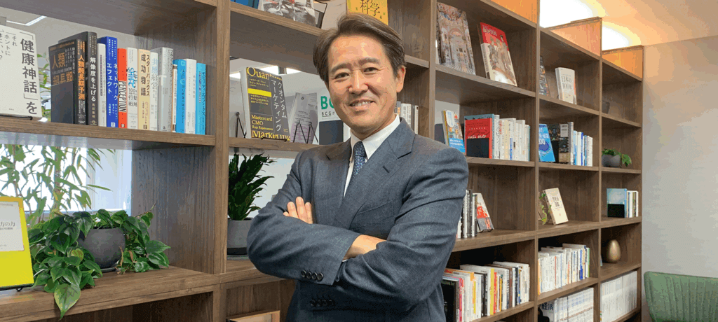 「不夜城」から「平均残業9時間」へ劇的変貌！クラウド会計がもたらした「業務効率約90%改善」と「40名体制への拡大」の秘訣